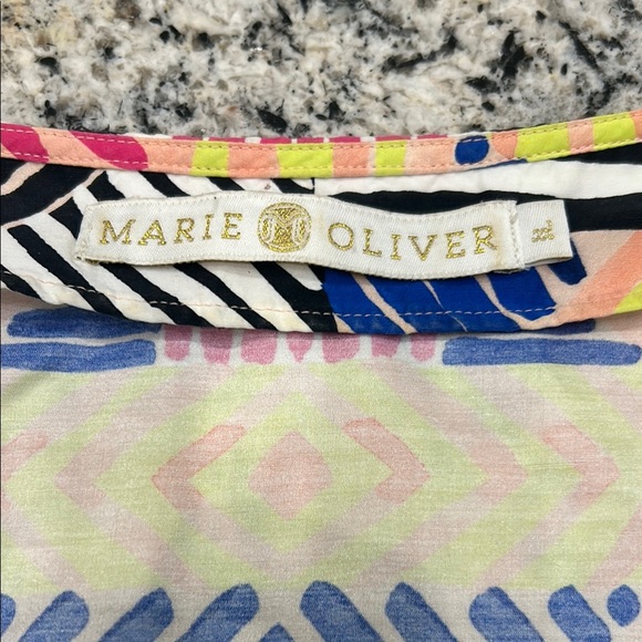 Colorful Geometric Pattern Top - Picture 3 of 5